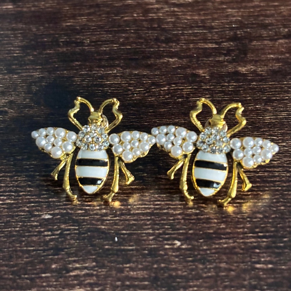 Gold Tone Bumble Bee Stud Earrings Faux Pearl Rhinestone Enamel Insect Jewelry